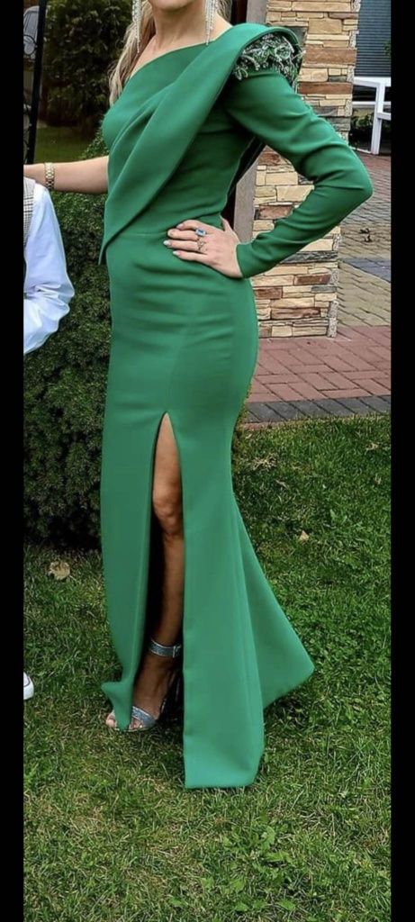 Elegancka suknia od Violi Piekut