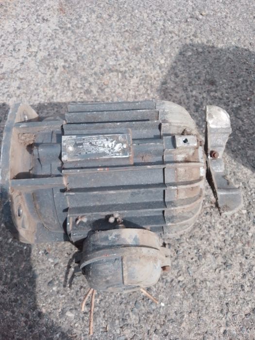 Продам Электродвигателя