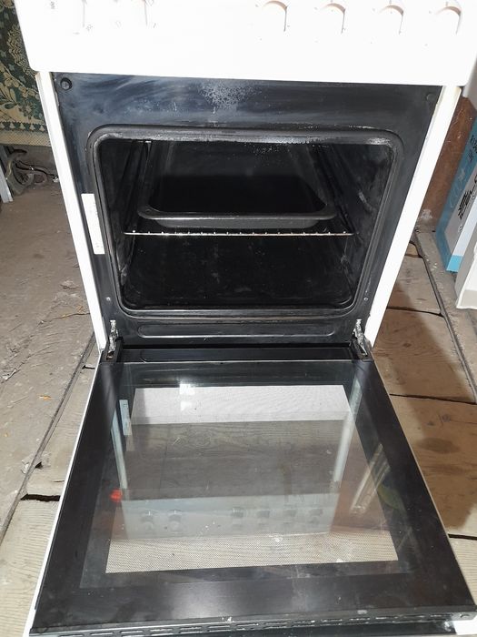 Продам  електроплиту.