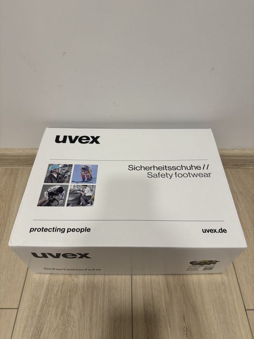 Нове Чоловіче взуття з професійним захистом,доступні й інші розміри