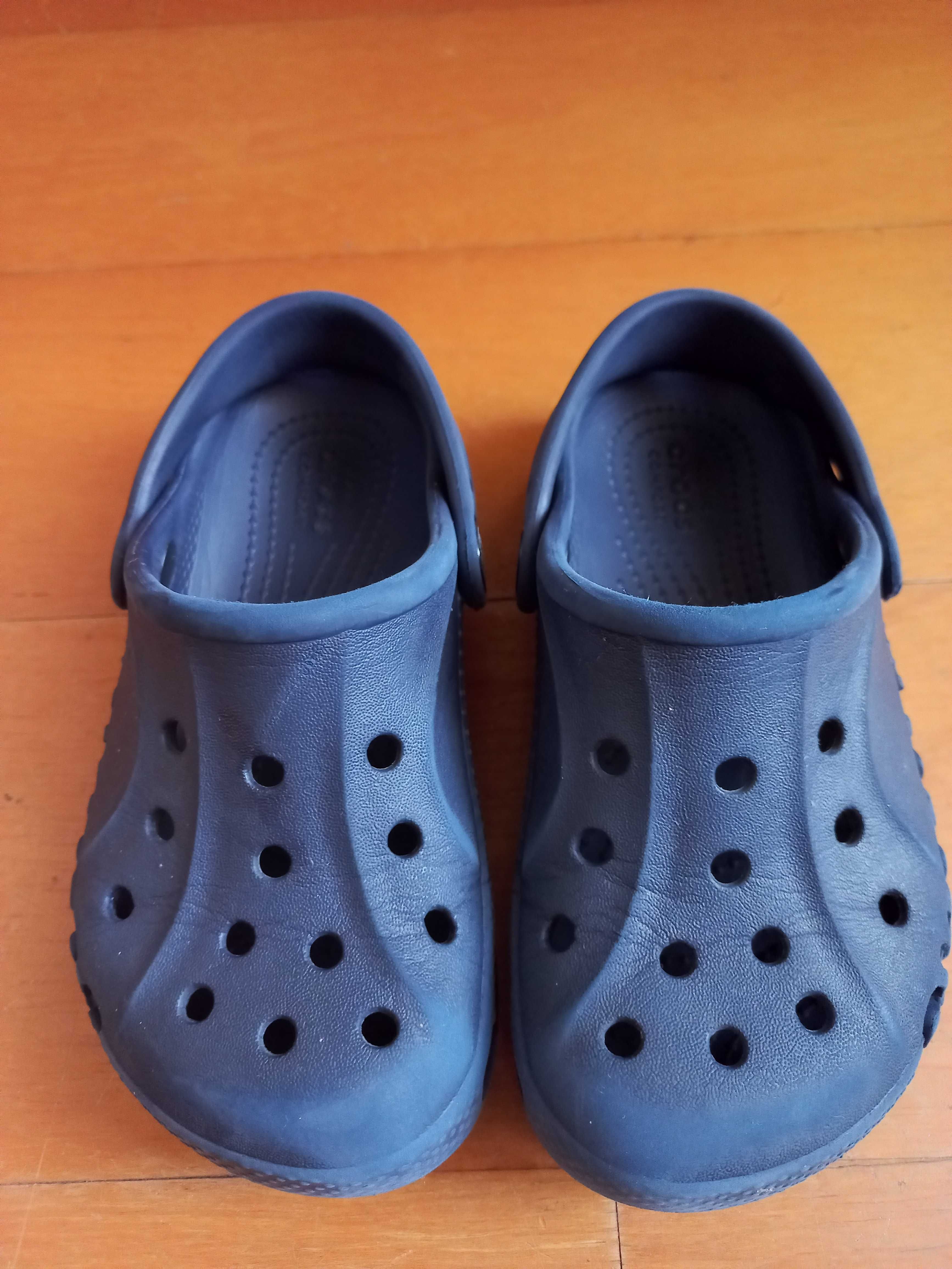 Crocs originais C10