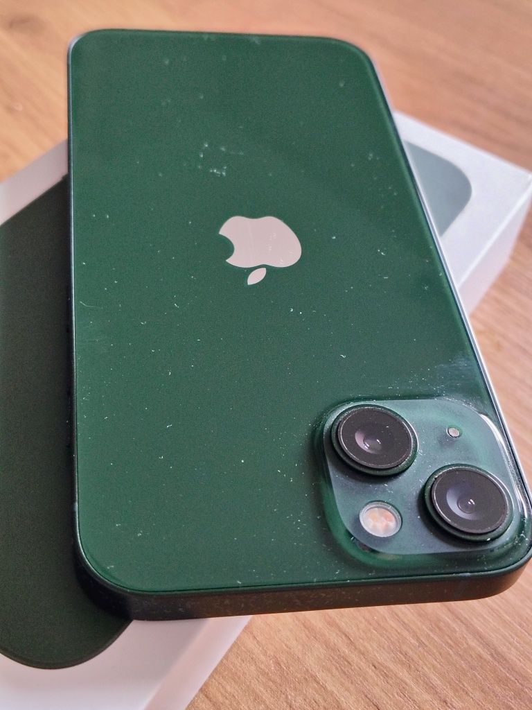 Iphone 13,256g хорошее состояние