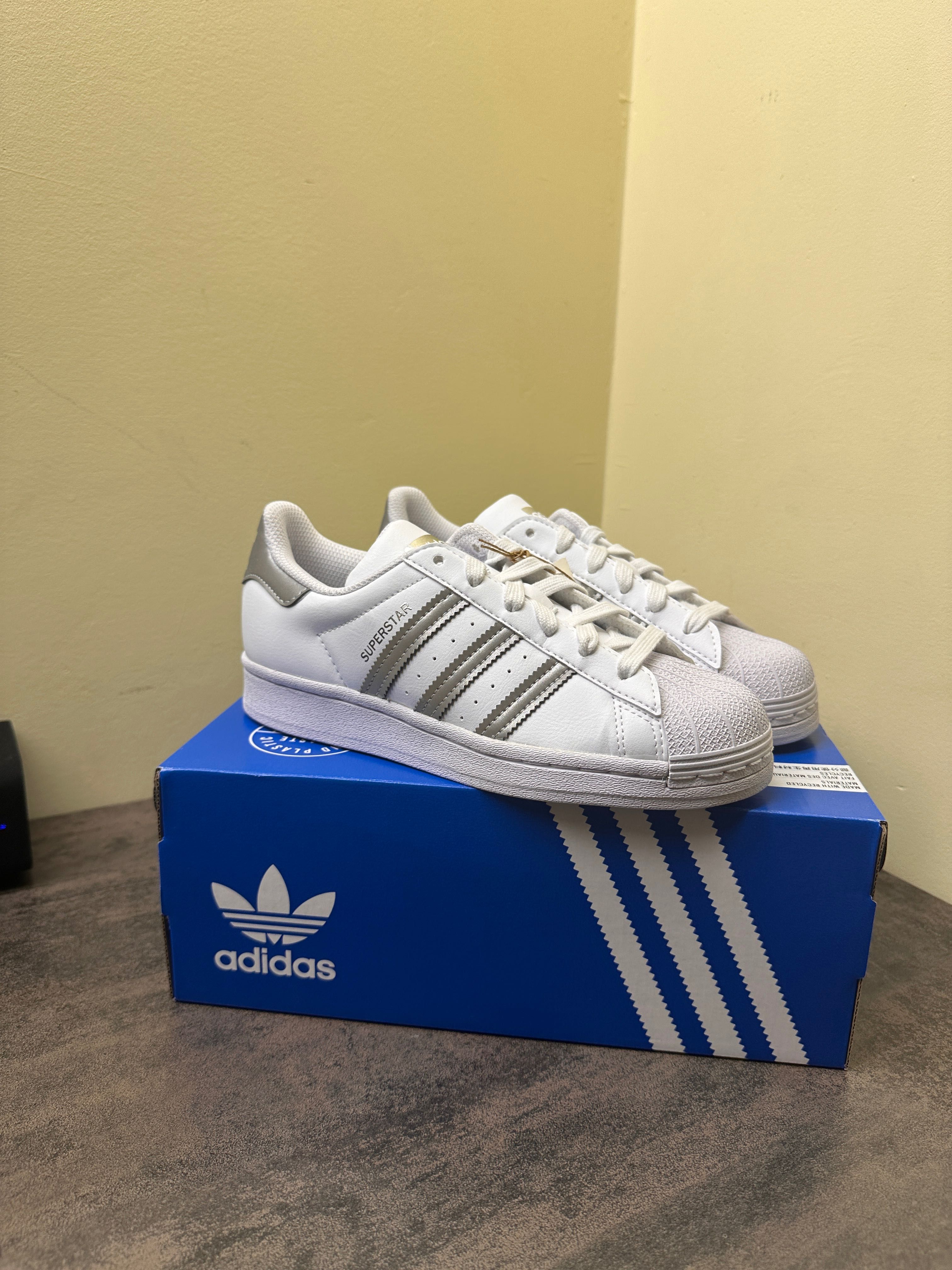 Adidas Superstar  r.36 Nowe