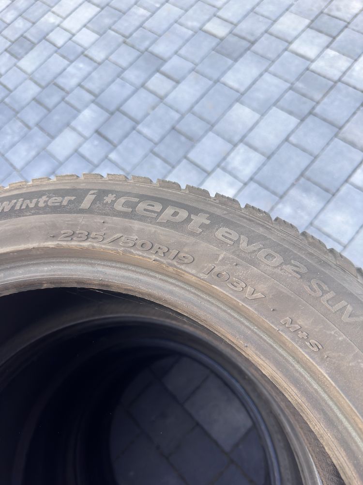 Hankook Winter I Cept EVO 2  235/50/19 SUV