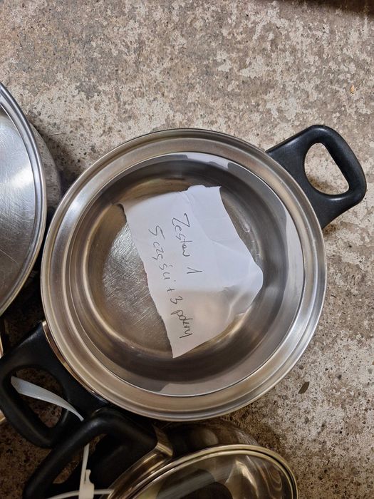 Zestaw garnków ze stali nierdzewnej patelnie