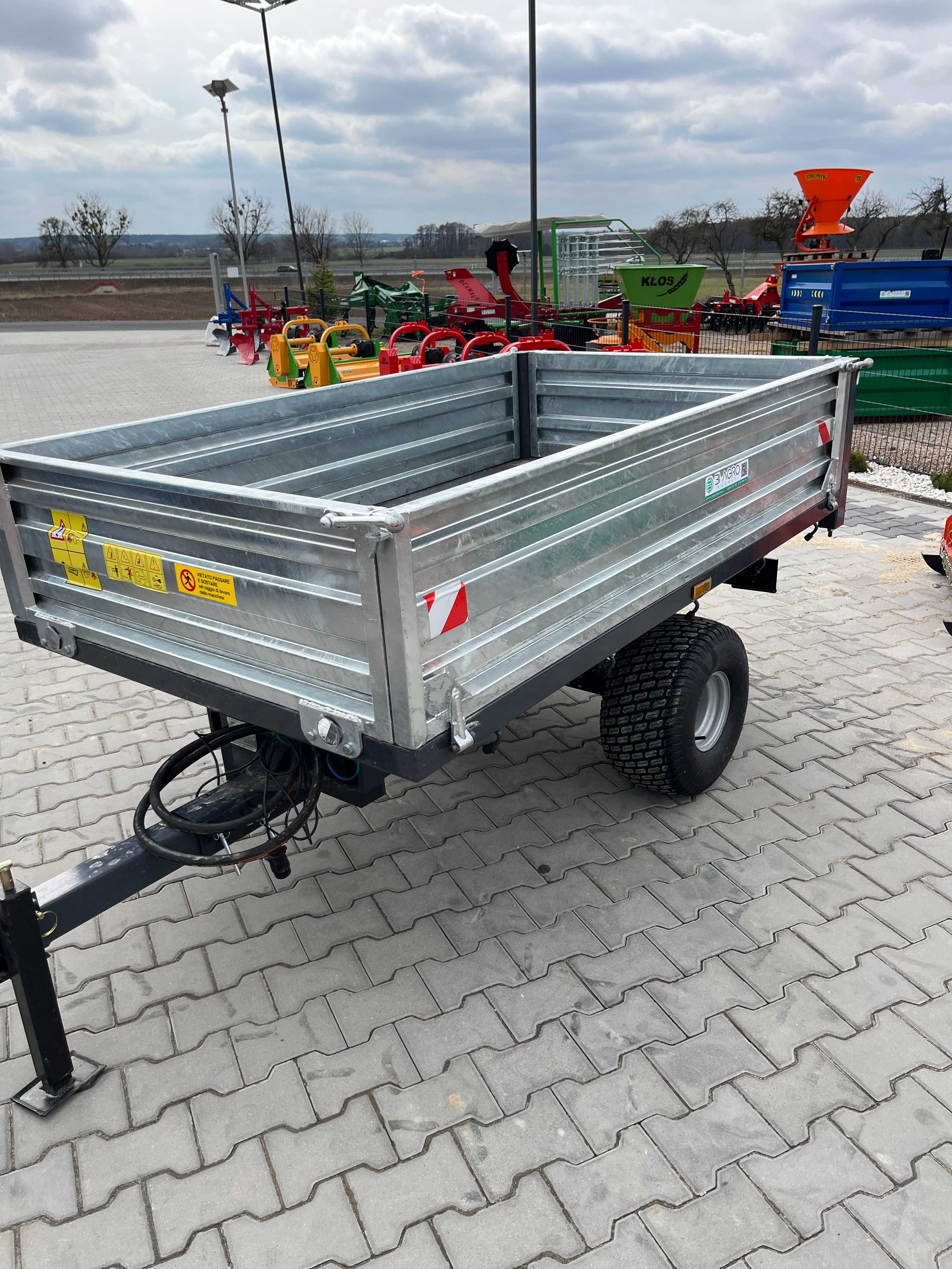 Przyczepka przyczepa 1.5t z kiprem mini traktor Kubota Iseki Yanmar
