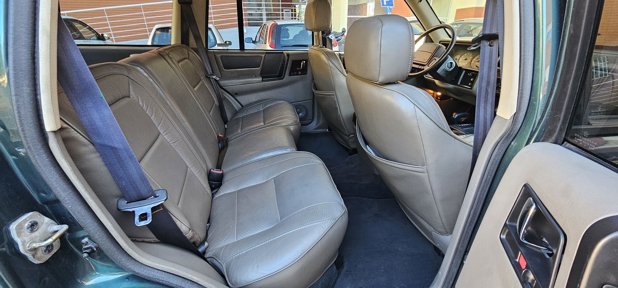 Jeep grand cherokee 4.0 oficial 93 impecável