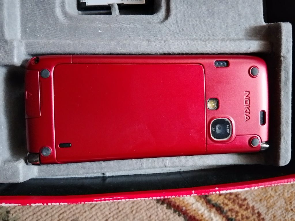 Nokia e90 red состояние нового