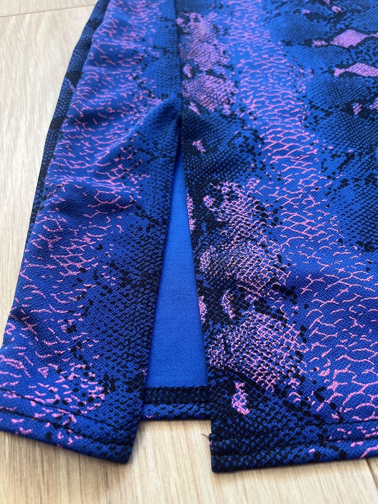 Sukienka na jedno ramie Missguided