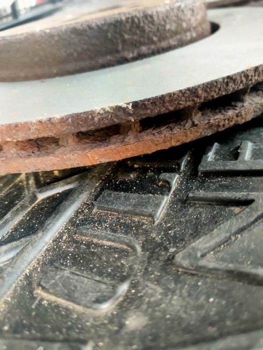 Передні гальмівні тормозні диски бліни Меган 2 магнітола коврики