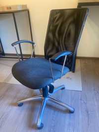 Офісне крісло сітка