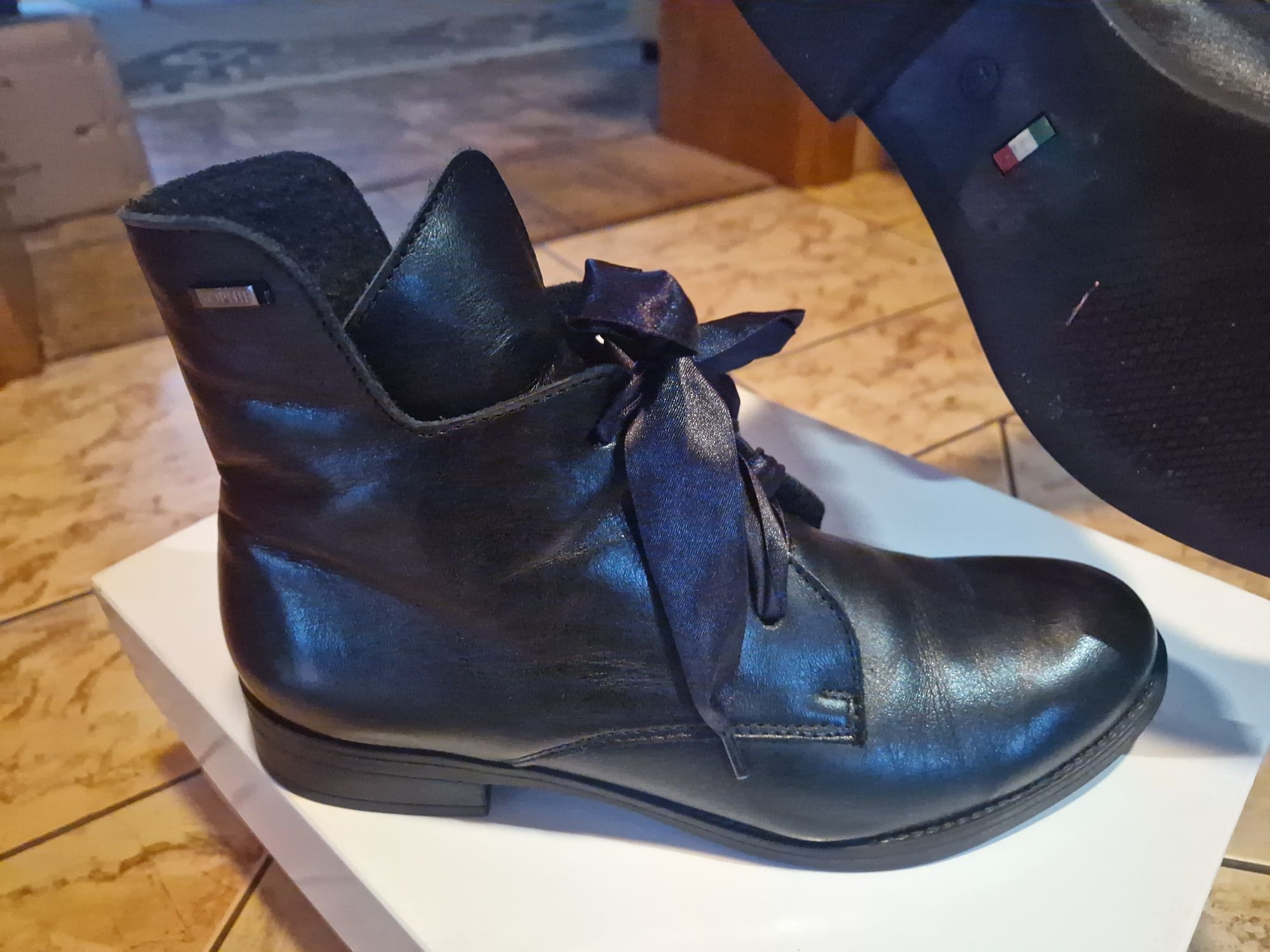 Buty skóra r40 botki sznurowane