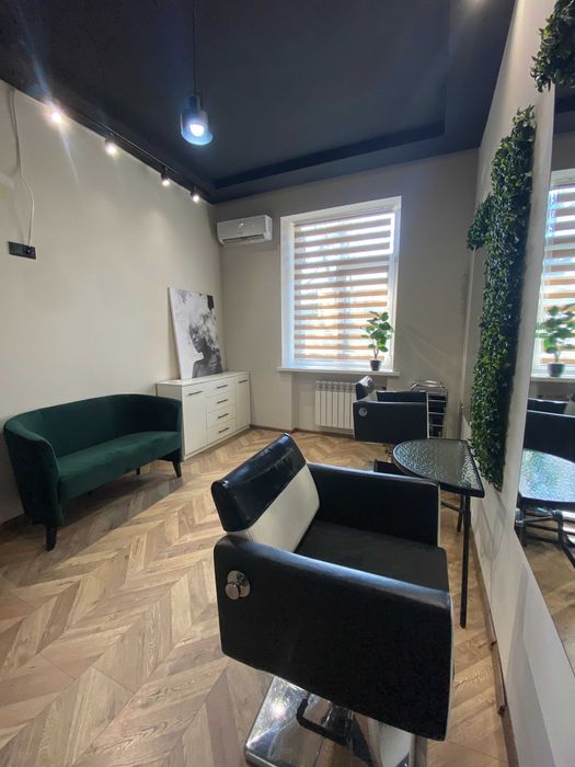 Оренда робочого місця салон краси Дружби народів, кератин, перукар