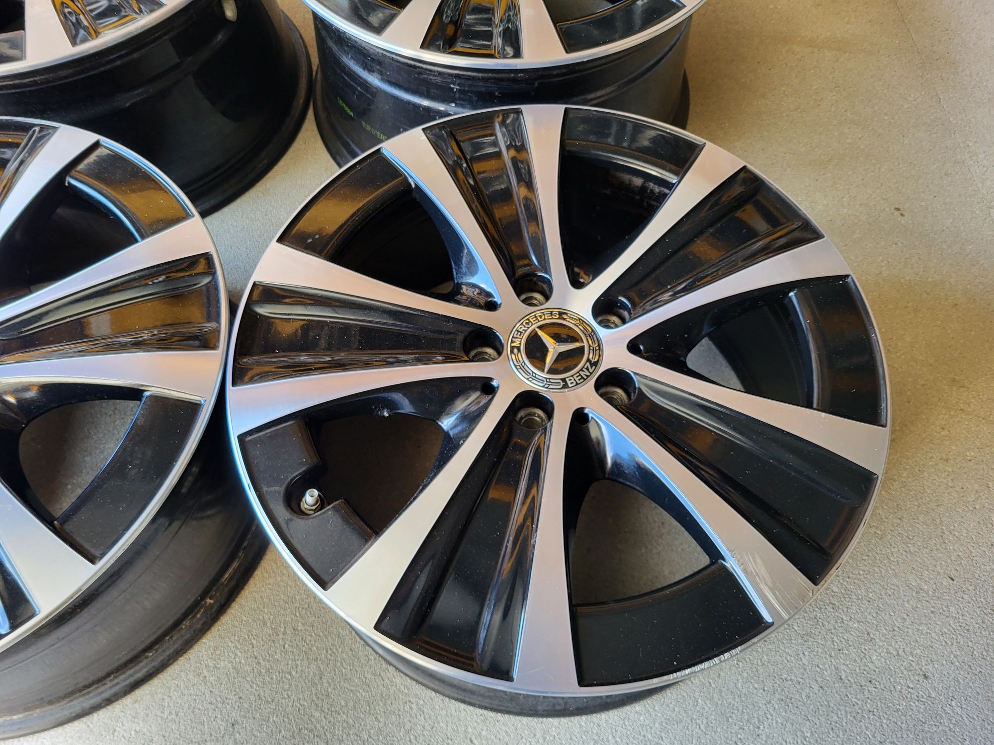 [837] Felgi aluminiowe Oryginał MERCEDES 18 Cali 5x112 Klasa E 2szerok