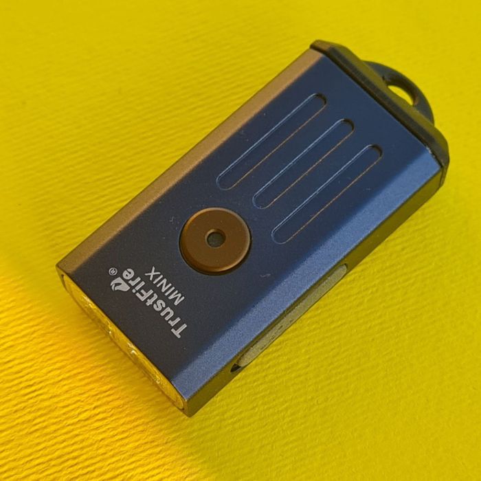 TrustFire Minix EDC червоне світло