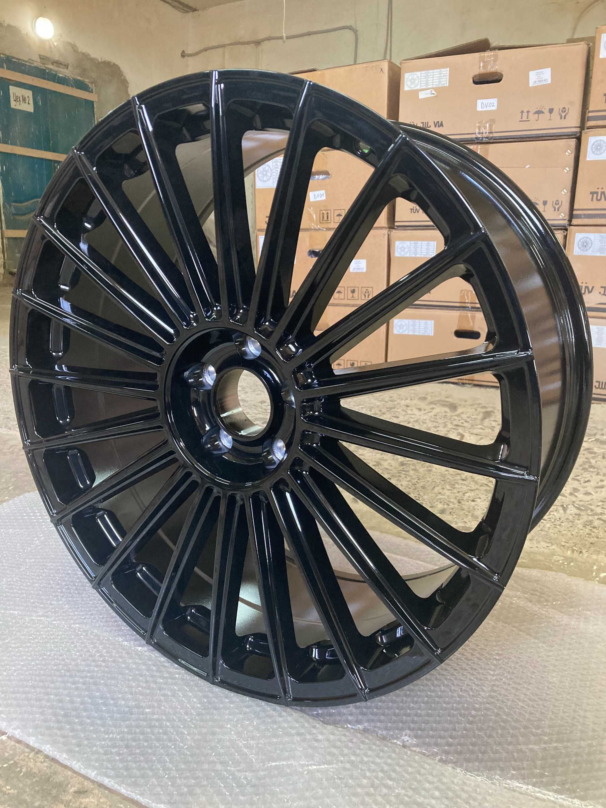 Диски одноширокие Audi/BMW Gloss Black R22 5-112/5-120