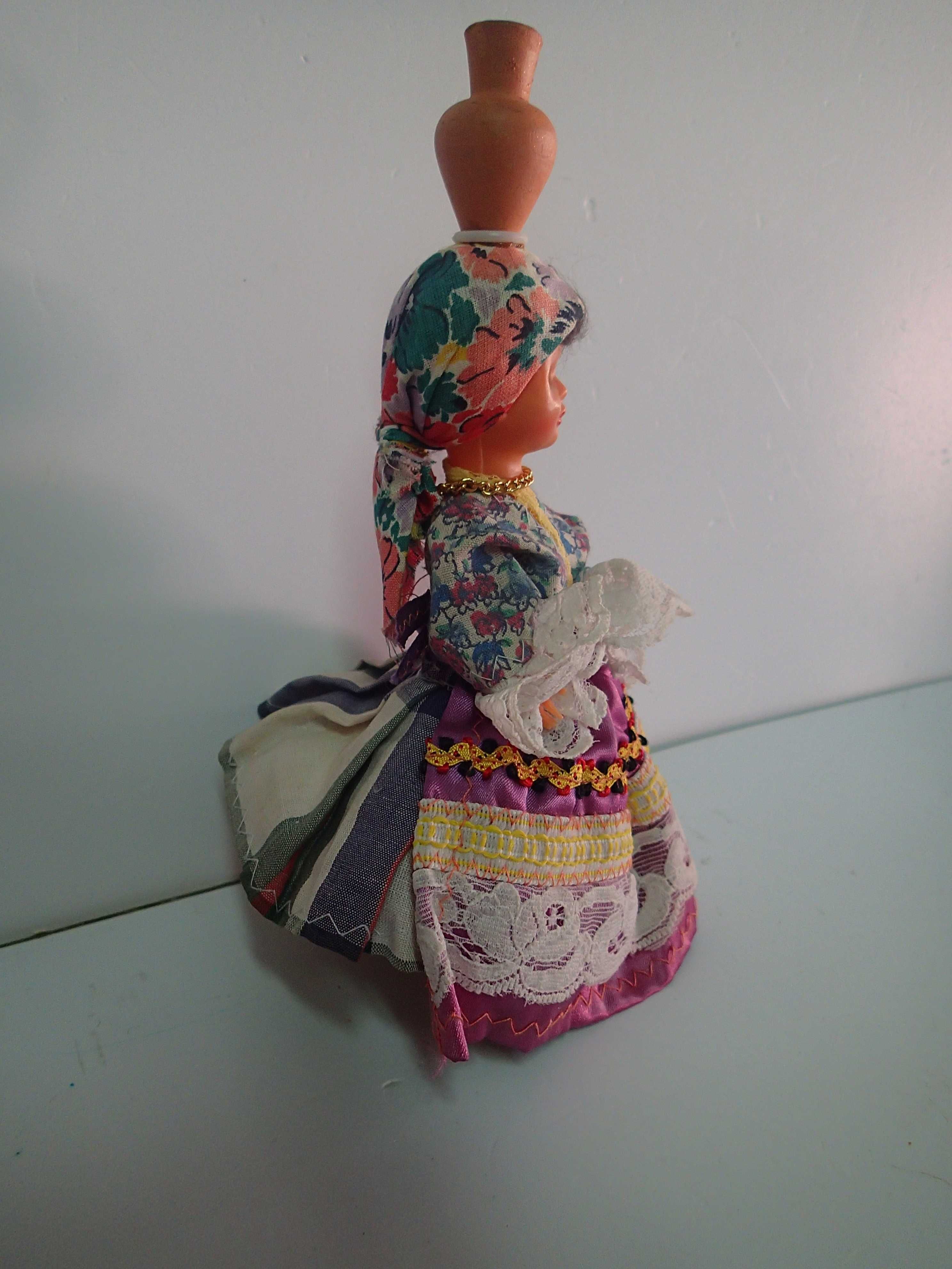 Brinquedo antigo , boneca Nazarena
