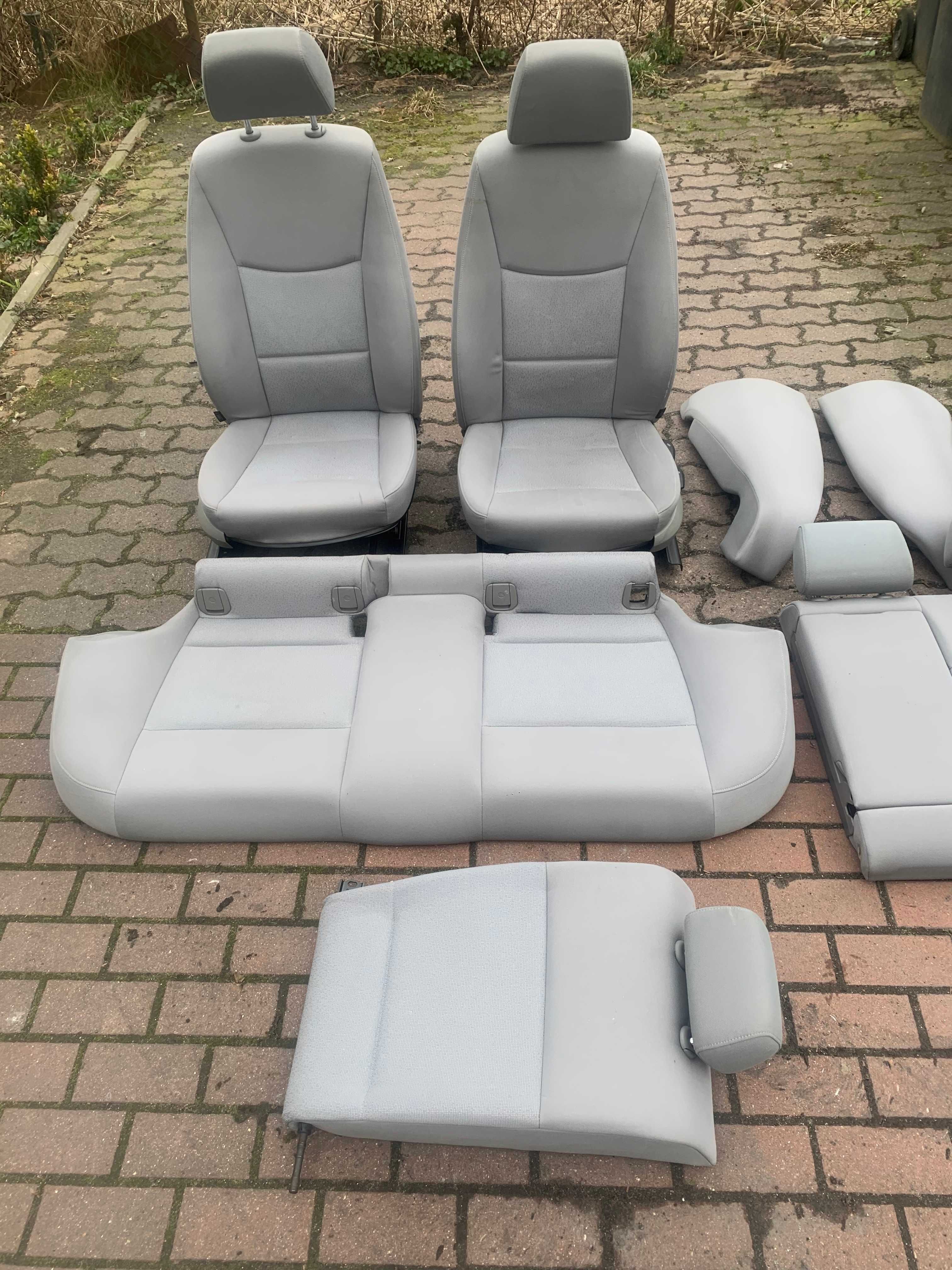 Fotele i Kanapa BMW E90  - Cały komplet szanowany , prywatny