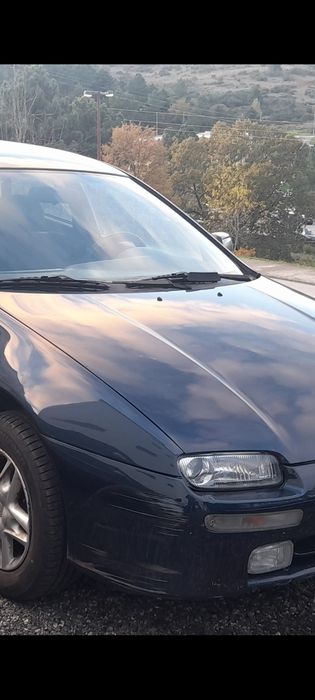 Mazda 323f, carro TOP