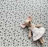 Tapeta do domku dla myszek maileg lalek barbie sylvanian pawie oczka