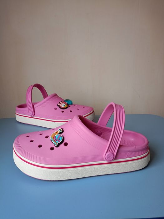 Crocs 39p M7W9 крокси шлепки сандалі босоніжки