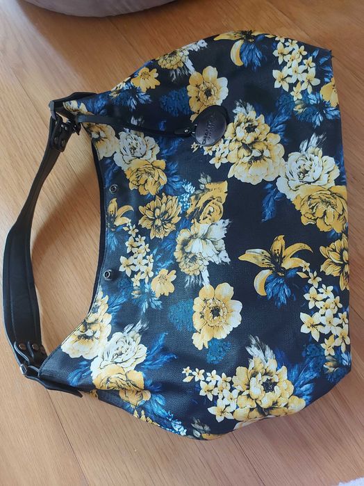 Mala de ombro, dupla face - 8,5 euros