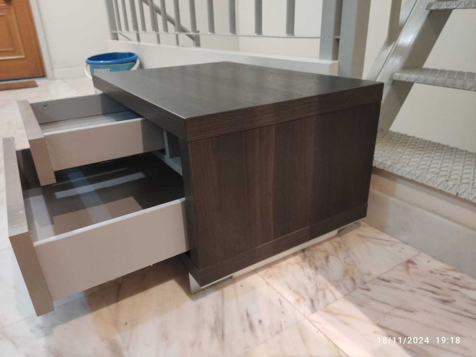 Mesa de cabeceira