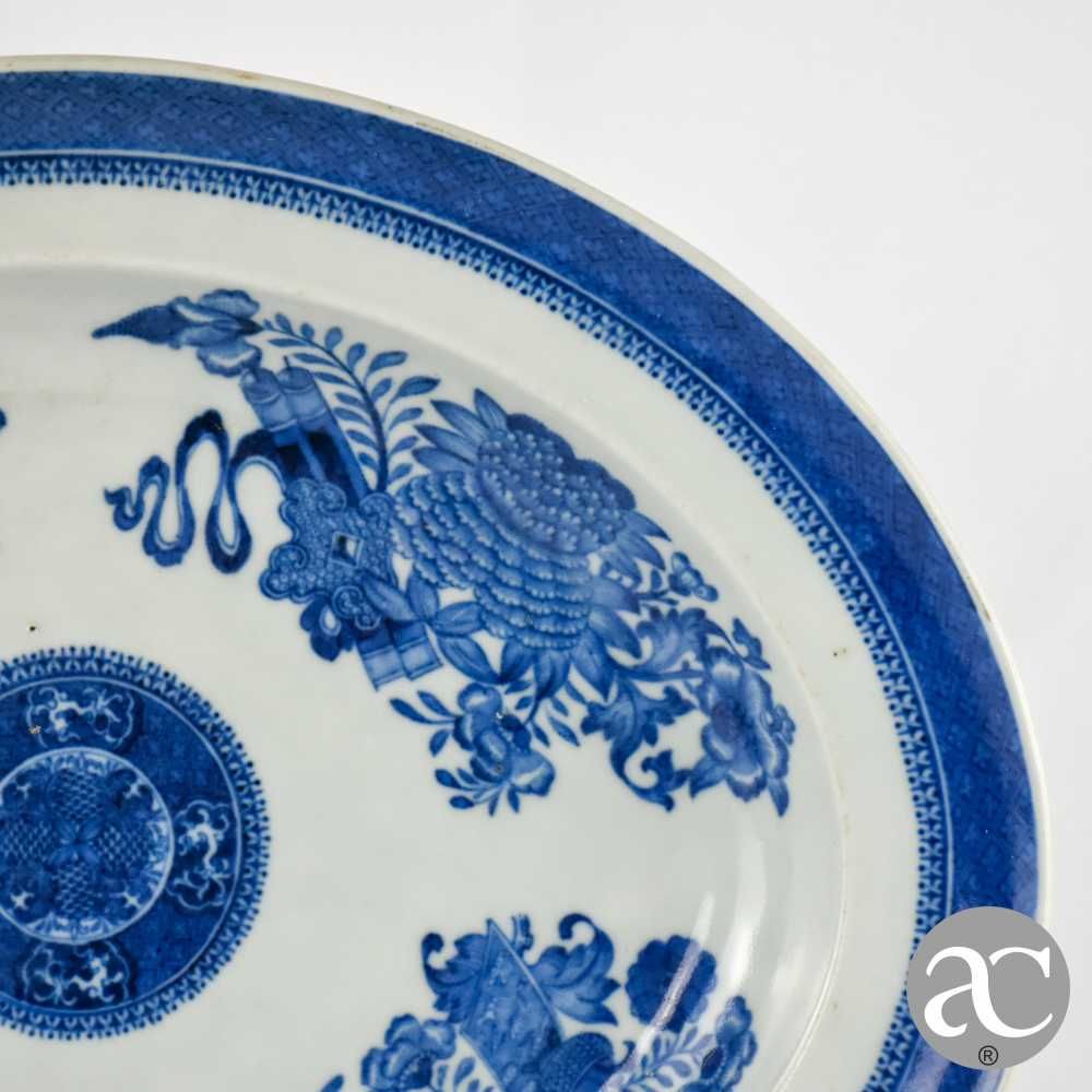 Travessa Porcelana China, Azul e Branco, Período Jiaqing 1796 a 1820