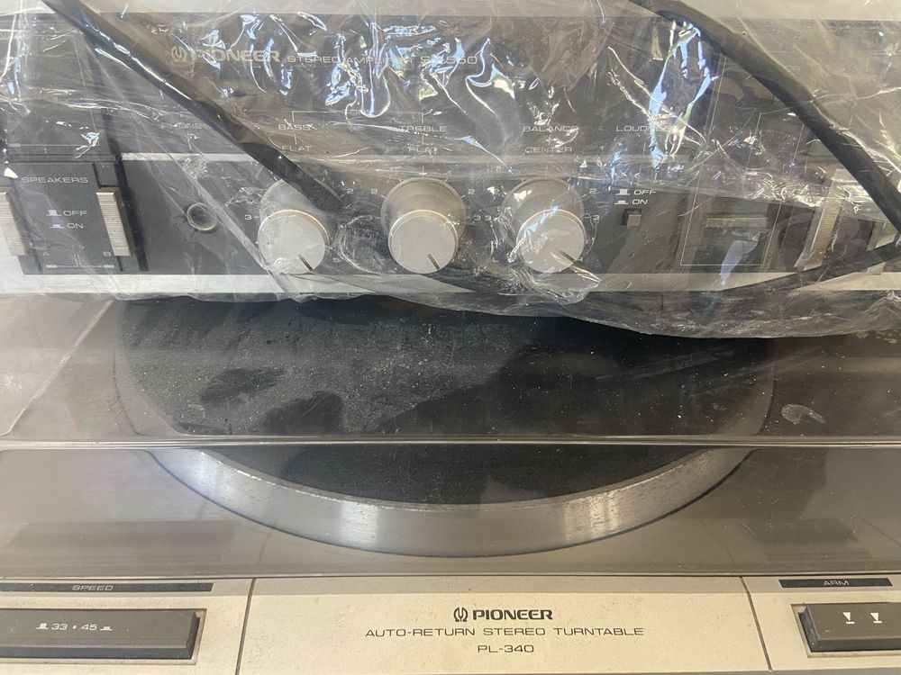 2 Gira discos Thorens e pioneer