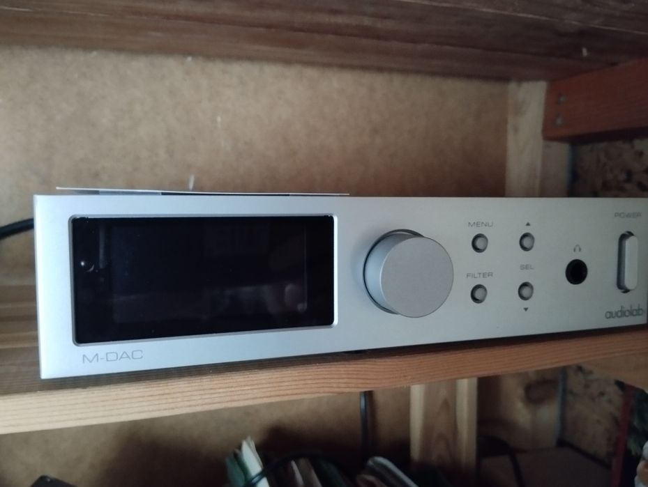 Audiolab m-dac,  komplet fabryczny, wbudowany  wzmacniacz słuchawkowy