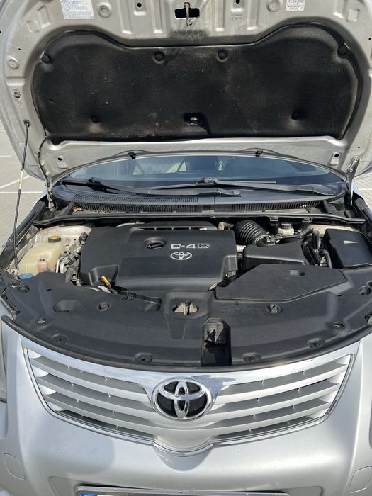 Продам тойоту авенсіс  в хорошому стані, детальна інформація по номеру