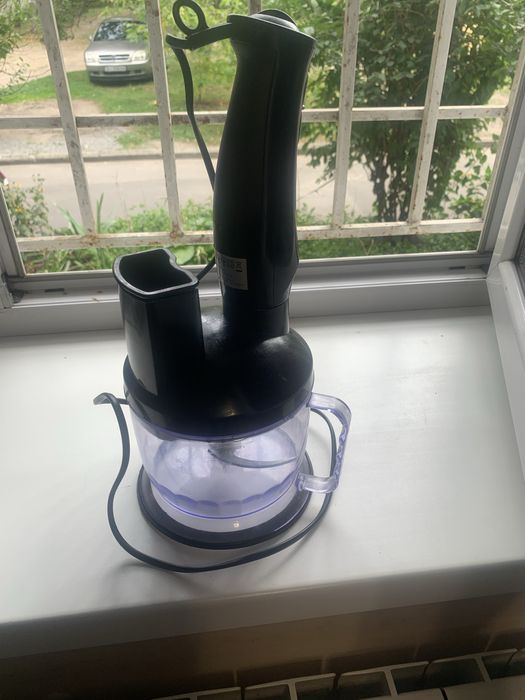 Продам блендер б/у робочій