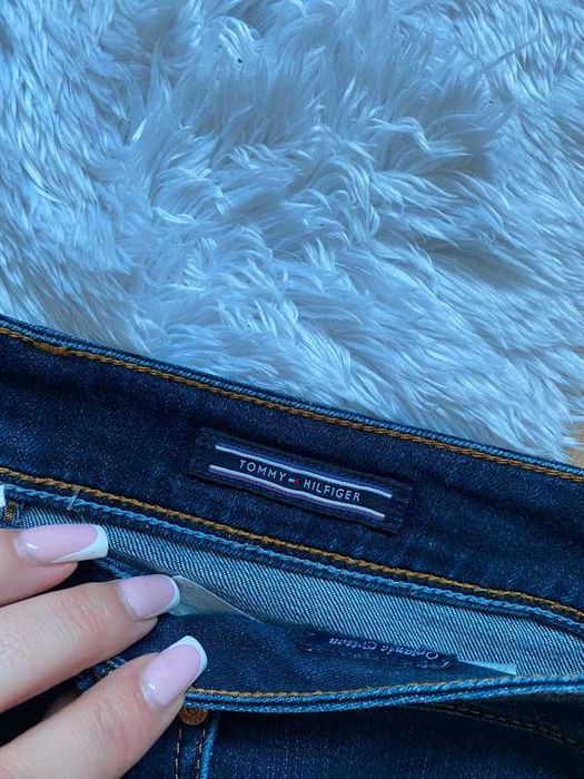 Tommy hilfiger granatowe jeansy rurki skinny ciemne