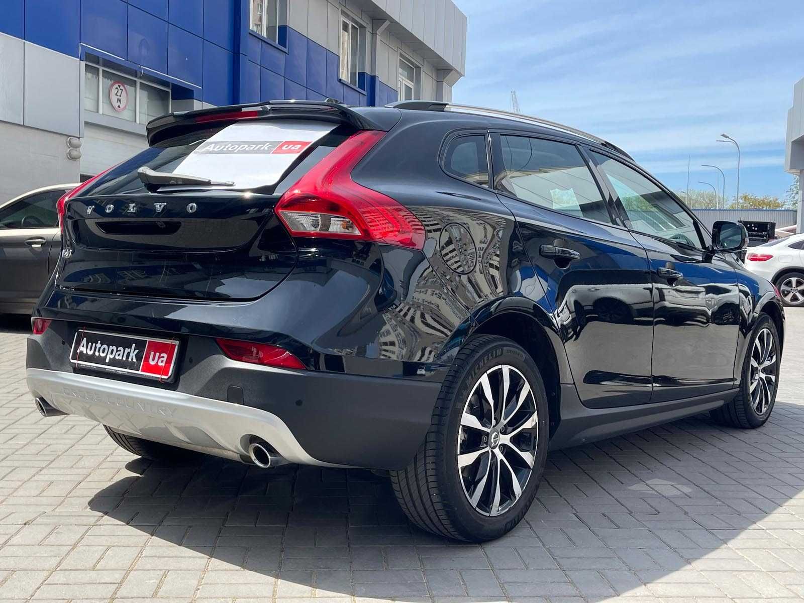 Продам Volvo V40 2019р. #43398