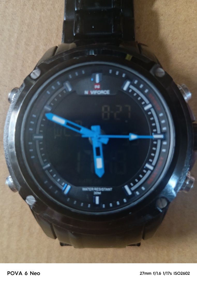 Naviforce кварцовий, з двома батарейками