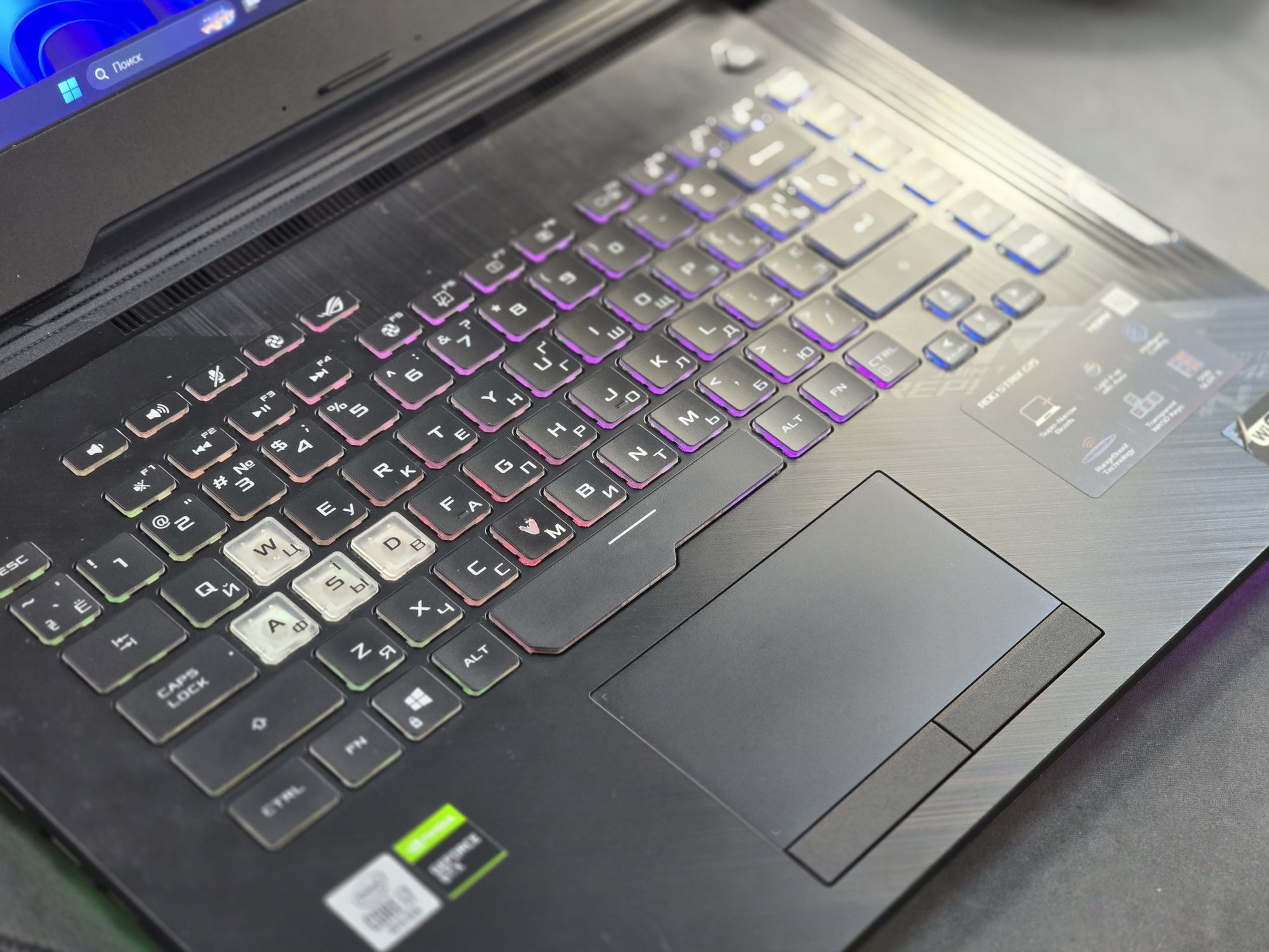Игровой Asus rog strix 10750h 240hz 32gb 1tb