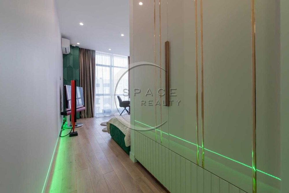 Продаж ексклюзивного дизайнерського пентхаусу в ЖК Park Avenue VIP.