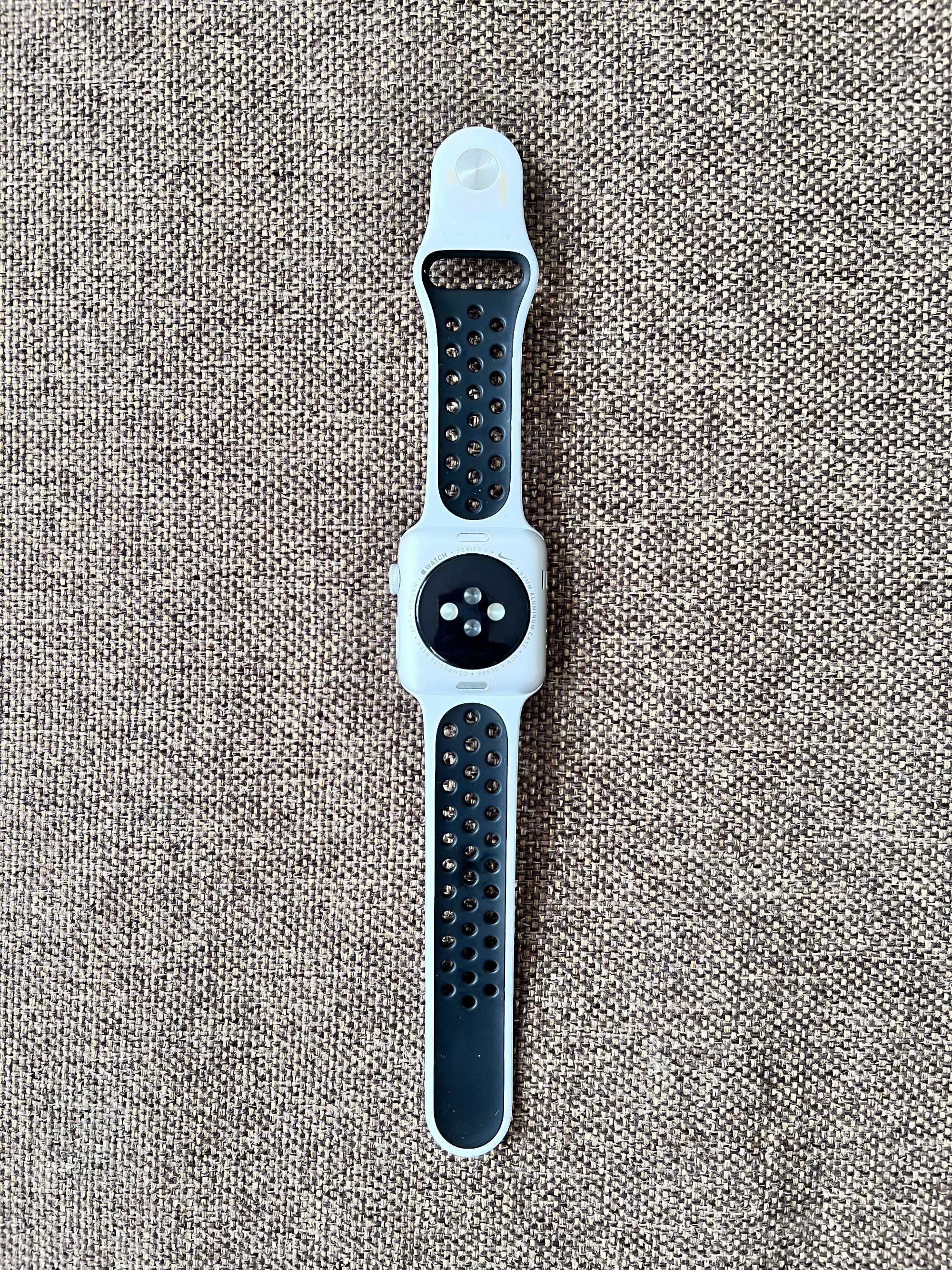 Apple Watch 3. Nike edition. 42mm, Silver
