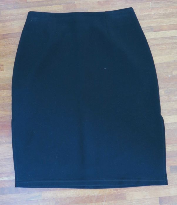 klasyczna czarna spódnica J&R do szkoły, pracy r.36!