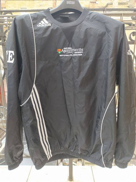 Ветровка  Адидас L, оригинал