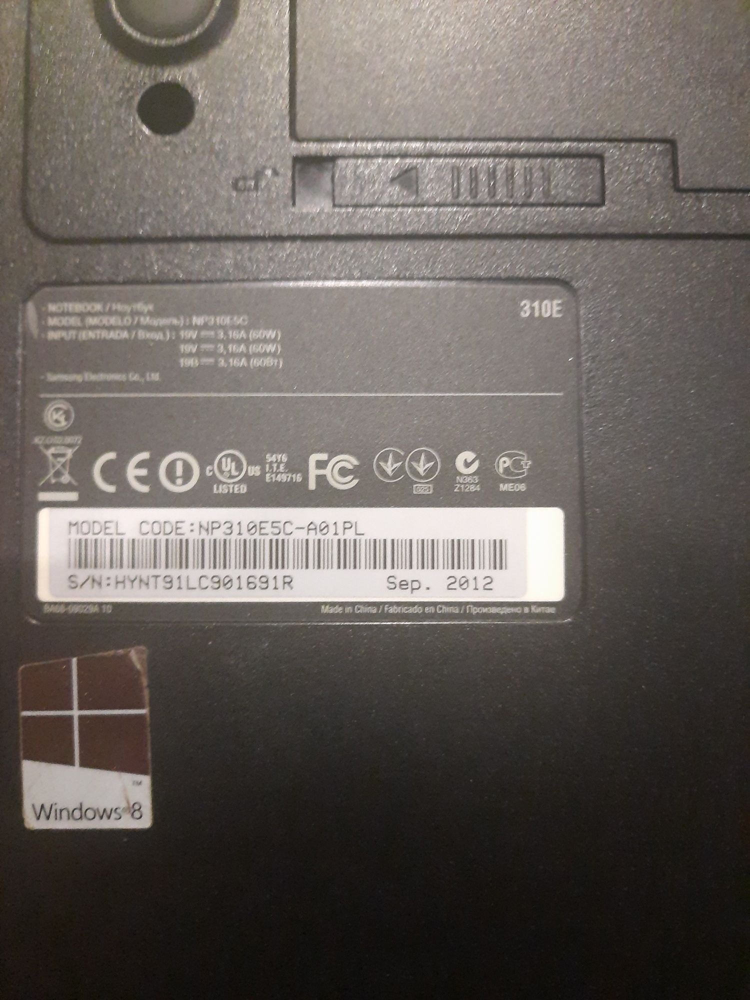 Laptop Samsung 310E plus Windows 8
