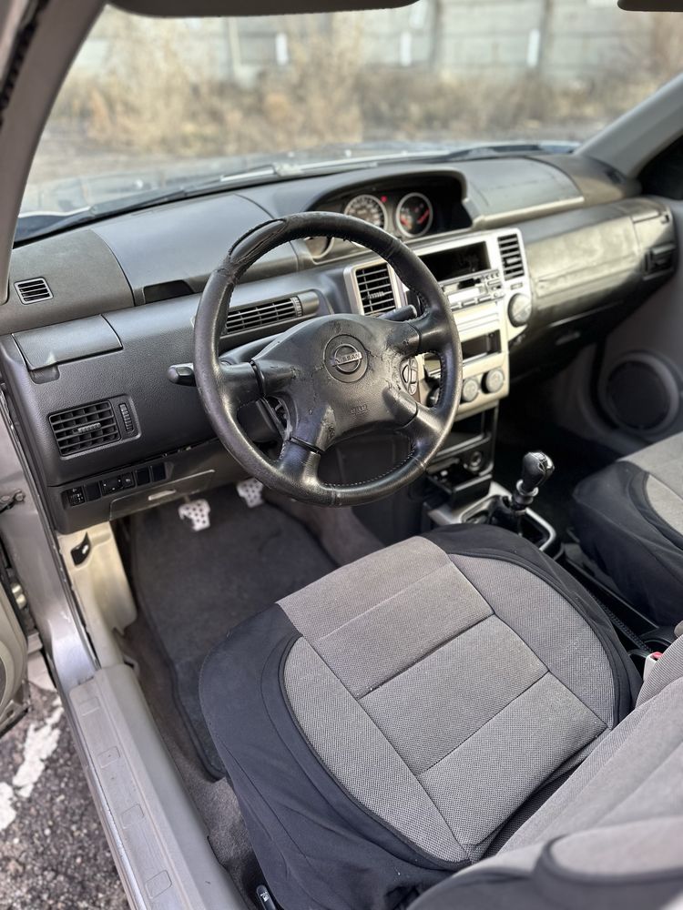 NISSAN X-Trail 2003 2.2D