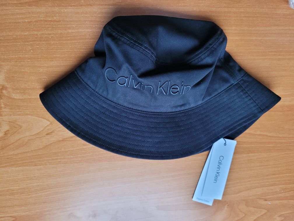 Nowy kapelusz czapka Calvin Klein bucket