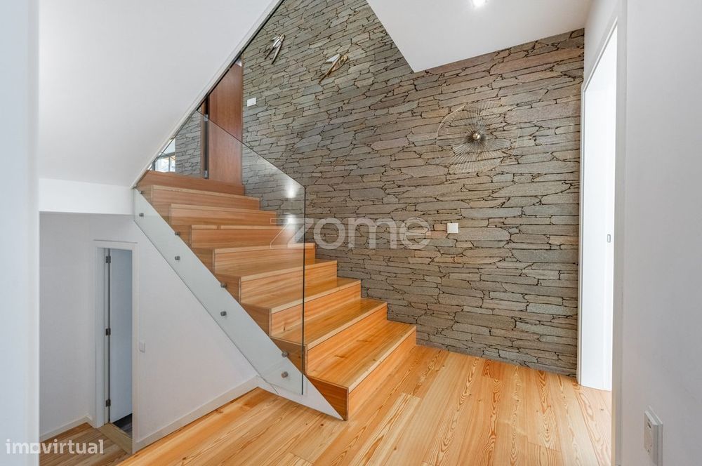 Moradia T4 com piscina em Ponte de Lima