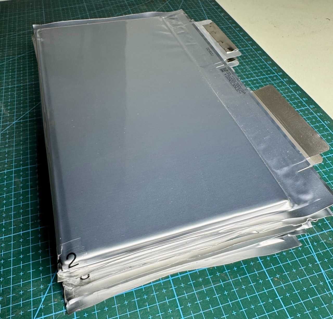 Акумуляторний елемент Microvast MpCO 20A 3,7v NMC ємність 20А/Г