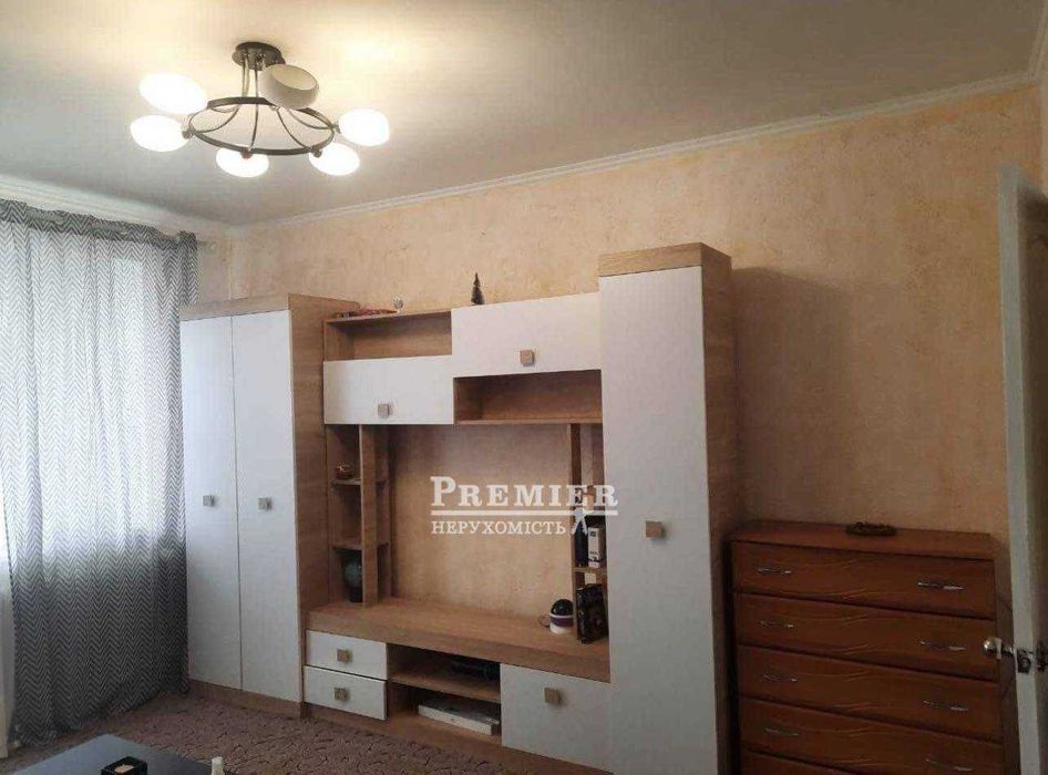 Продам квартиру з ремонтом