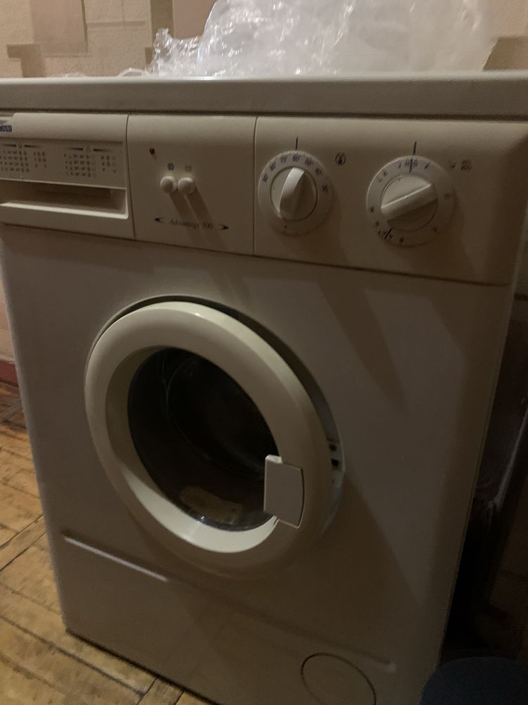 Стиральная машинка ZANUSSI