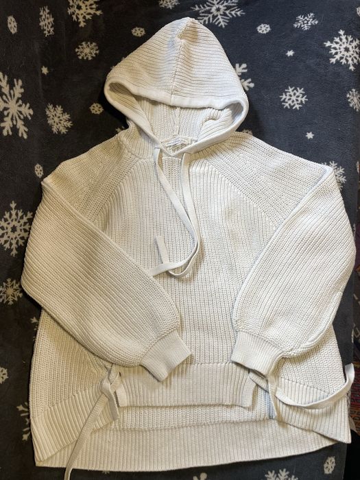 Кофта вязана, жіноча