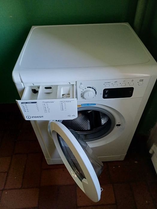 Sprzedam Pralko Suszarka Indesit zakupiona w 2024r odbiór osobisty