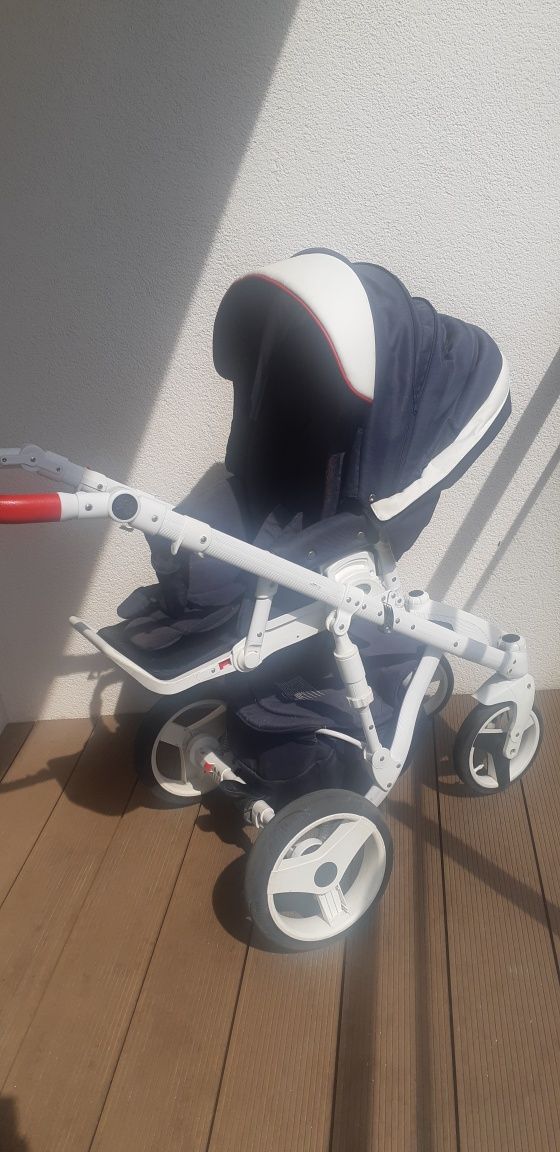 Wózek dla dziecka firma Adamex